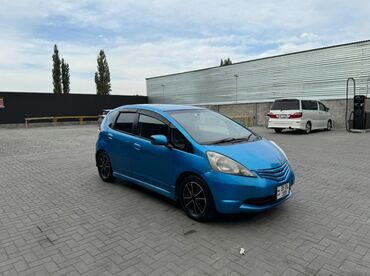 жаз 2008: Honda Fit: 2008 г., 1.3 л, Автомат, Бензин, Хетчбек