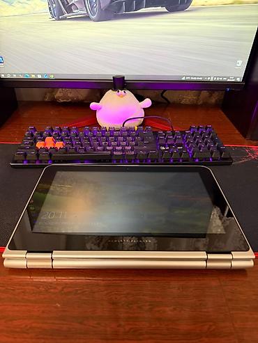 windows surface: HP Pavilion x360 11" — компактный трансформер 2‑в‑1 - Экран — 3