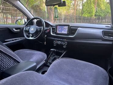 Kia: Kia Stonic: 2018 г., 1.6 л, Робот, Дизель, Кроссовер — 8