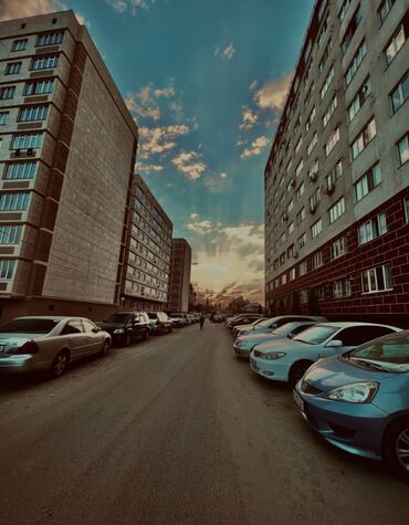 эмарк жибек жолу: 2 комнаты, 66 м², Элитка, 8 этаж, Косметический ремонт