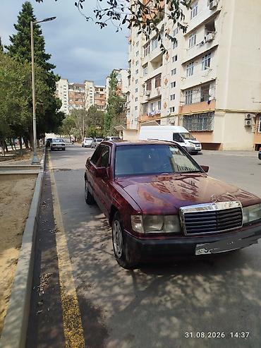 Mercedes-Benz: Mercedes-Benz 190 (W201): 1.8 l | 1992 il Sedan — 2