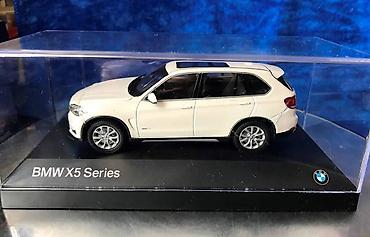Avtomobil modelləri: Коллекционная модель BMW X5 F15 Alpine White 2013 Dealer package — 12