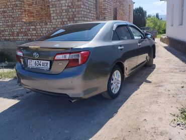 прадо 200: Toyota Camry: 2013 г., 2.5 л, Бензин