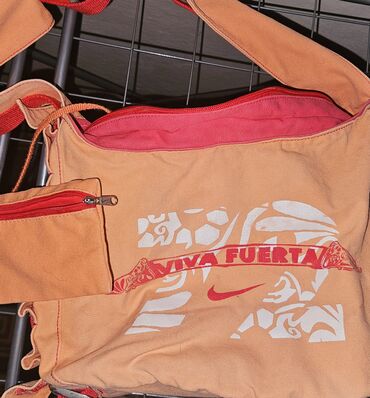 zlatne torbe prodaja: Shoulder bag, Nike, Material: Canvas