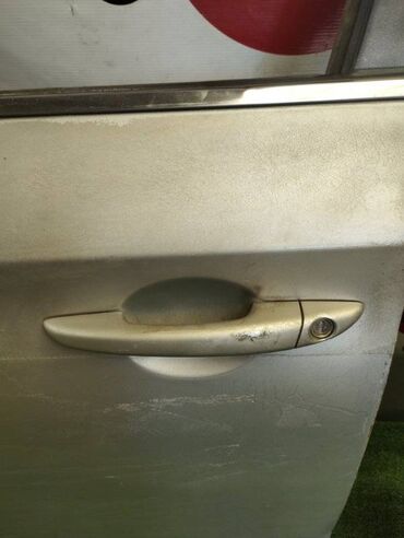 Щитки приборов: Передняя левая дверная ручка Hyundai