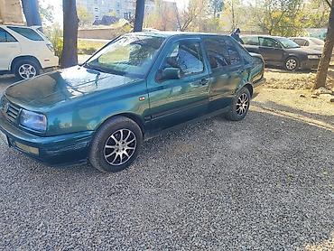 vw: Volkswagen Vento: 1996 г., 1.8 л, Механика, Бензин, Седан — 4