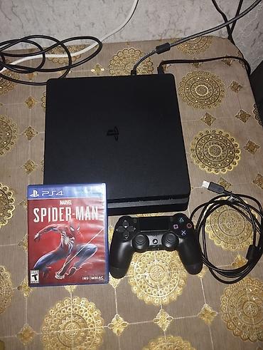 playstat: Playstation 4 slim satılır.İçində 3 oyun var.Proşifqalı modeldir.Bir — 1