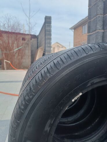 Шины: Шины 235 / 65 / R 17, Лето, Комплект, Внедорожные (АТ/МТ), Pirelli