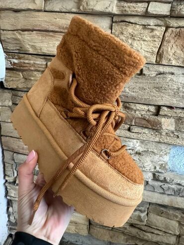 Ugg obuća: Ugg čizme — 6