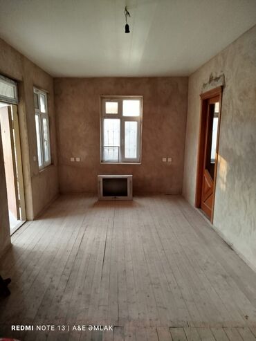 Həyət evləri və villaların satışı: 3 otaqlı, 70 kv. m, Kredit yoxdur, Orta təmir — 9