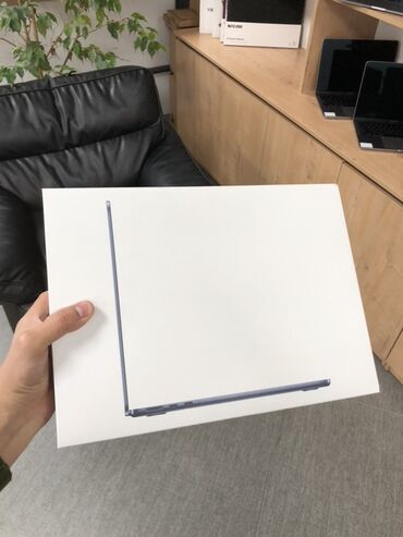 купить макбук м1 бу: Ноутбук, Apple, 16 ГБ ОЗУ, Apple M4, 13.3 ", Новый, память SSD
