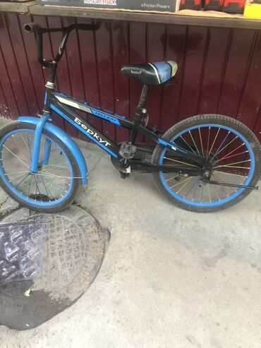 трехколесный велосипед поза: BMX велосипед