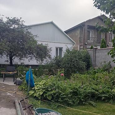Продажа коттеджей и домов: 4 комнаты, 81 м², 8 соток, Бишкек, Гоин — 1