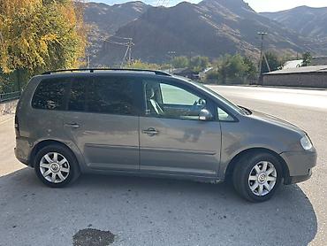 обмен на bmw: Volkswagen Touran: 2005 г., 1.6 л, Механика, Бензин, Минивэн — 7