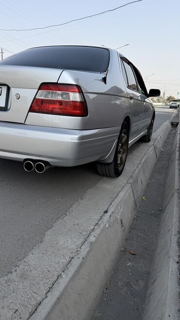 продаю с доплатой мне: Nissan Bluebird: 1999 г., 1.8 л, Автомат, Бензин, Седан