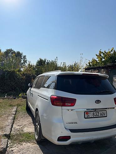 5: Kia Carnival: 2018 г., 2.2 л, Автомат, Дизель, Минивэн — 4