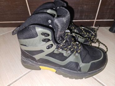 sjaj za povećanje usana: Boots, size - 41