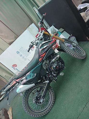 Эндуро/мотард мотоцикл ALM Motor (наклейки ALMOTOR), кроссовая