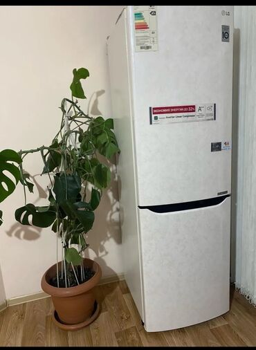 2 комнаты собственник без подселения с мебелью полностью: 2 бөлмө, Кыймылсыз мүлк агенттиги, Чогуу жашоосу жок, Толугу менен эмереги бар