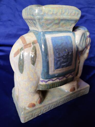 Figure: Figura, bоја - Šareno, Novo — 6