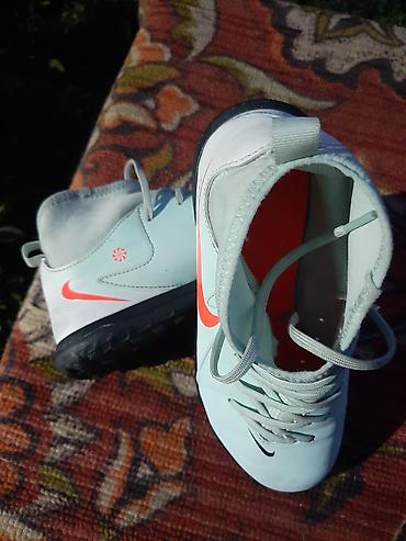 Бутсы: Футбольные бутсы/сороконожки Nike Phantom Luna Academy TF - Модель — 3