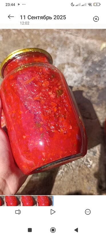 Дом и сад: Домашние овощные консервированные заготовки в стеклянных банках с