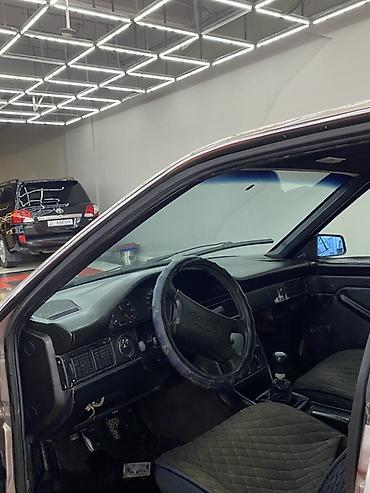 Audi: Audi 100: 1988 г., 1.8 л, Механика, Бензин, Седан — 6