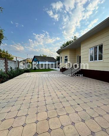 Продажа коттеджей и домов: 🏠Продается дом в с. Сокулук 🟡 Комнаты: 5 🟡 Участок: 4,37 соток по — 3