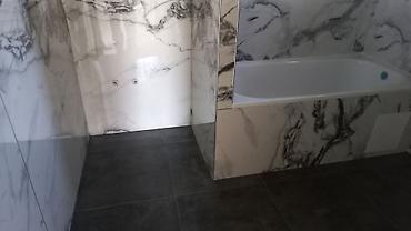 Керамическая плитка: Кафель,гибкий мрамор чаптайбыз.Отделкага тиешелуу жумуштардын бардыгын at lalafo.kg — 1 Керамическая плитка: Кафель,гибкий мрамор чаптайбыз.Отделкага тиешелуу жумуштардын бардыгын — 1