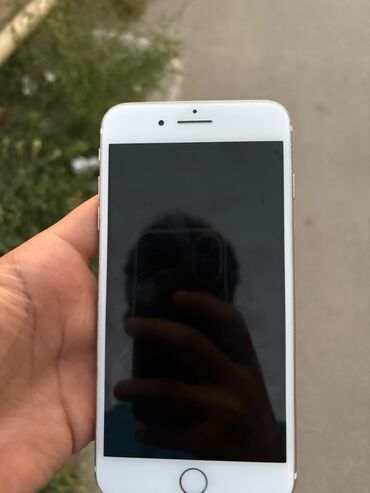 Apple iPhone: IPhone 7 Plus, Qızılı