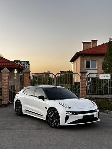 byd e1: Zeekr 001: | 2024 г. Лифтбек — 4