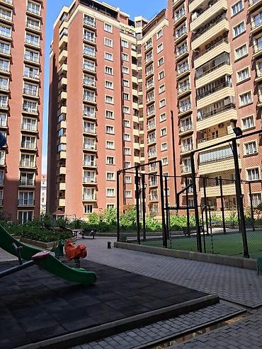 nəsimi rayonu: İcarəyə verilir 3 otaqlı yeni tikili 138 m², 28 May m. Kateqoriya — 1