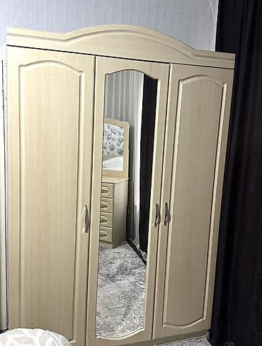 купим мебель: Спальный гарнитур, Б/у, Тумба, Шкаф, Двуспальная кровать, Дерево, Платная доставка, Самовывоз, цвет - Бежевый — 4