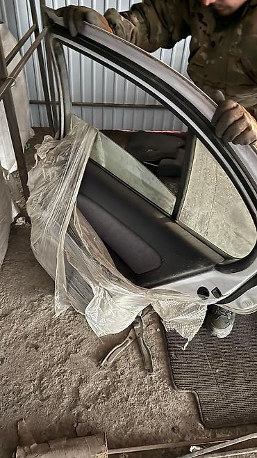 Двери и комплектующие: Дверь Комплект Toyota, Б/у, Оригинал — 26