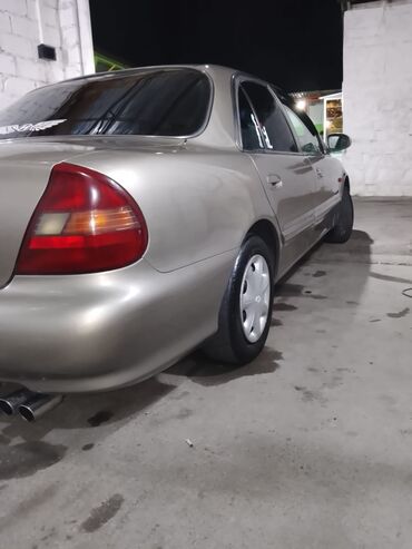 Hyundai: 1997 Hunday sanata mexanika barterdə var aklmyator təzə təkerlər — 12