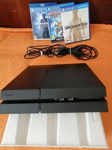 Video oyunlar və konsollar: Sony PlayStation 4 (PS4) oyun konsolu komplekti Paket tərkibi: - PS4 — 7