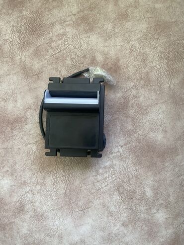 считыватель смарт карт: Купюроприёмник с кассетой/боксом для купюр Описание: - Модульный