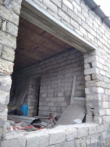 Həyət evləri və villaların satışı: Hövsanda, turkana geden yolda iki otaqli yaritikili ev satilir. Yola -da lalafo.az — 9 Həyət evləri və villaların satışı: Hövsanda, turkana geden yolda iki otaqli yaritikili ev satilir. Yola — 9