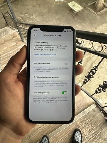 Apple iPhone: IPhone 11, 128 GB, Qara, Face ID — 7