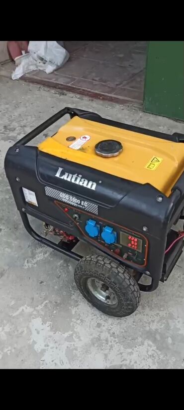 Generatorlar: Benzin Generator