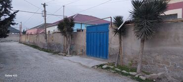 Həyət evləri və villaların satışı: Satılır: həyət evi - Geniş, hasarlı həyət: dəmir darvaza, betonlanmış — 22