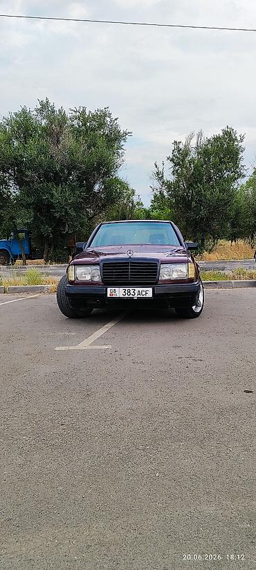 салон е46: Mercedes-Benz W124: 1988 г., 2 л, Бензин, Седан — 1