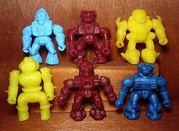 Другие предметы коллекционирования: Солдатики и роботы из 90 годов Цена договорная Куплю фигурки — 14