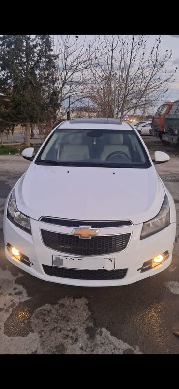 şevralet kobalt: Chevrolet Cruze: 1.4 л | 2015 г. 143000 км