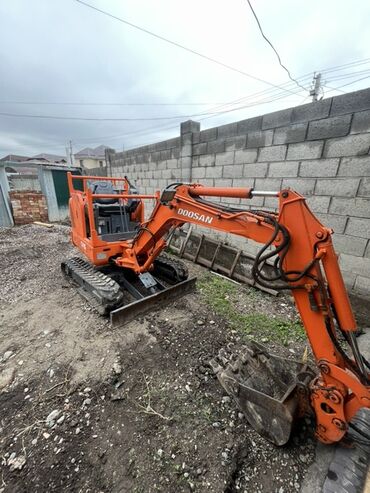 Экскаваторы: Экскаватор, Doosan, 2002 г., Гусеничный