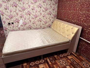 офисный набор: Двуспальная кровать с мягким изголовьем и матрасом - Размер спального