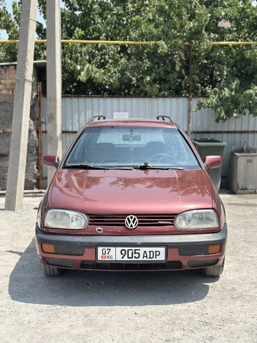 автомобиль не дорого: Volkswagen Golf: 1994 г., 1.8 л, Механика, Бензин, Универсал