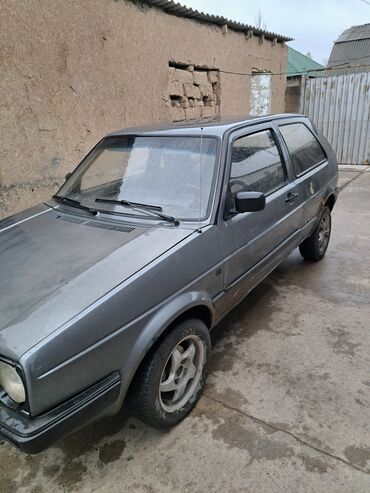 Volkswagen Golf: 1988 г., 1.8 л, Механика, Бензин, Купе