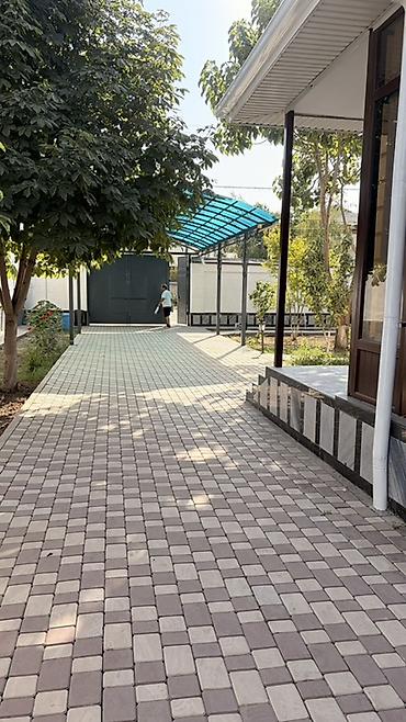 Продажа коттеджей и домов: Сатылат!!! 2 этаж уй, участок 6 соток, 7 комнат, 3 санузел, подвал at lalafo.kg — 6 Продажа коттеджей и домов: Сатылат!!! 2 этаж уй, участок 6 соток, 7 комнат, 3 санузел, подвал — 6