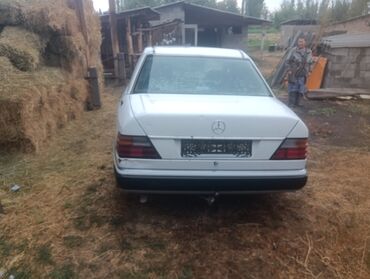 авто рассрочка: Mercedes-Benz E‑Class W124, седан, белый цвет. Классический кузов с